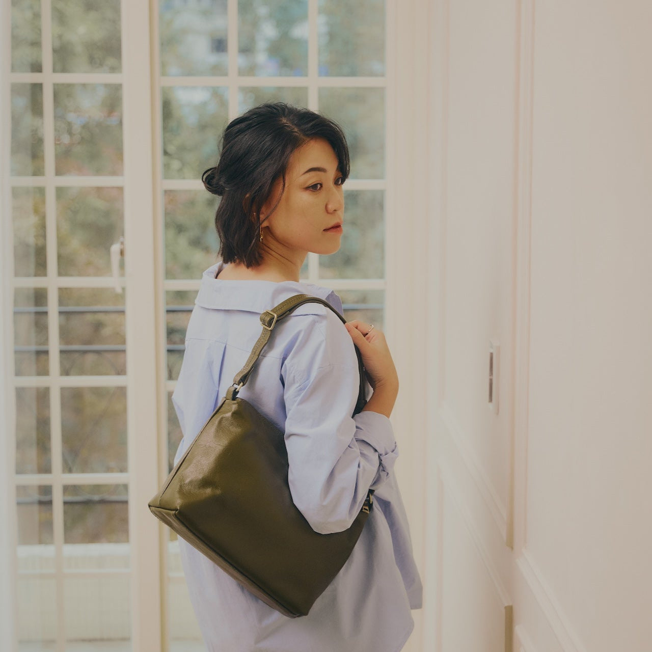 Elvira Full Grain Shoulder Bag