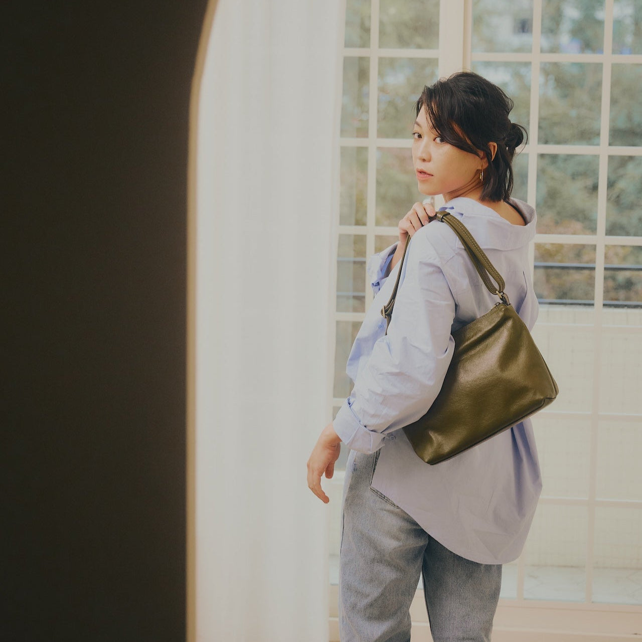 Elvira Full Grain Shoulder Bag