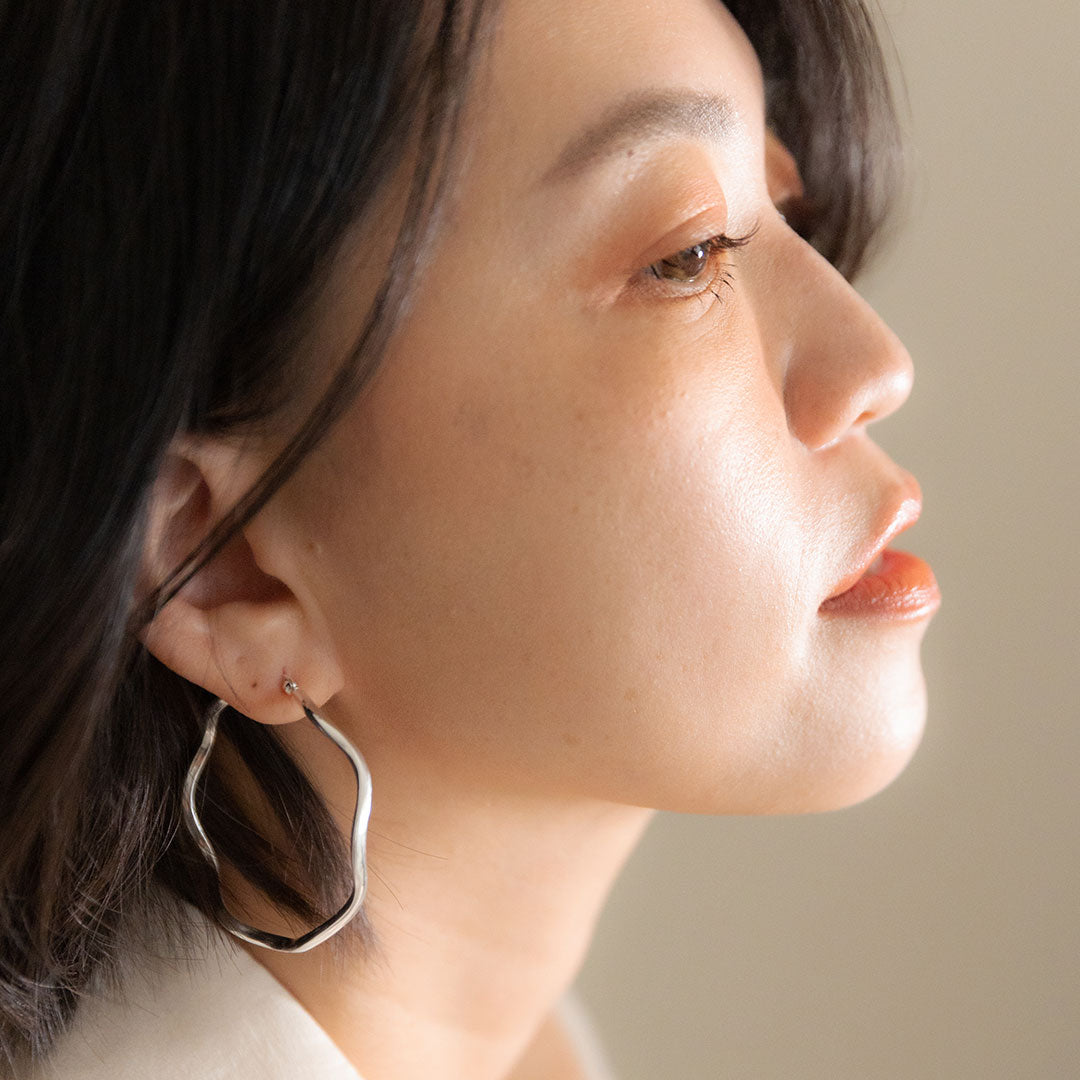 Sasha 波浪C型耳環