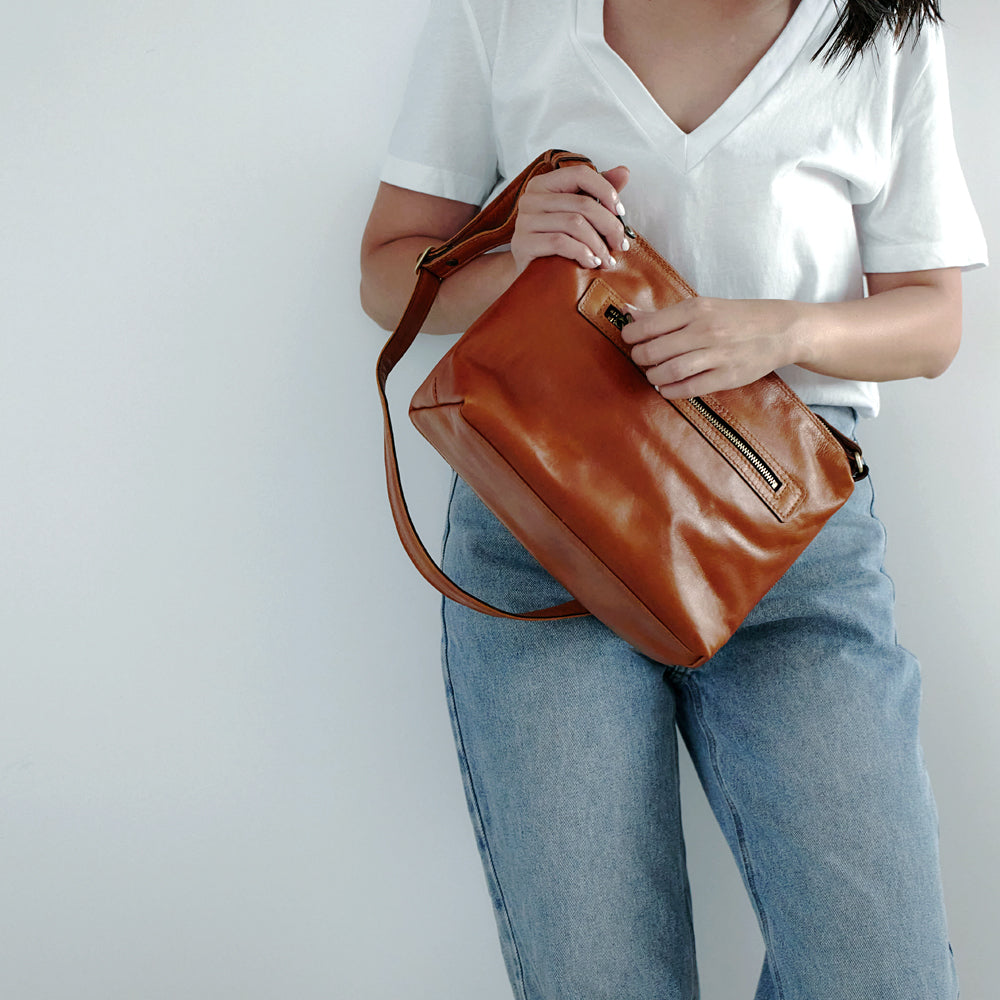 Elvira Full Grain Shoulder Bag
