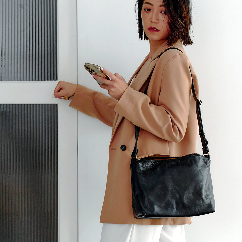 Elvira Full Grain Shoulder Bag