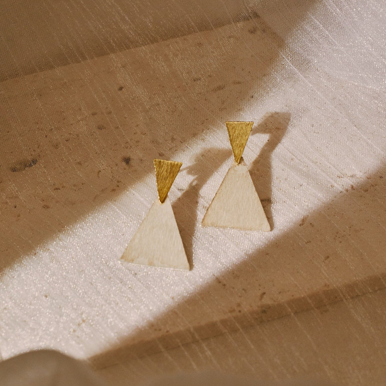 Delta 雙型三角耳環