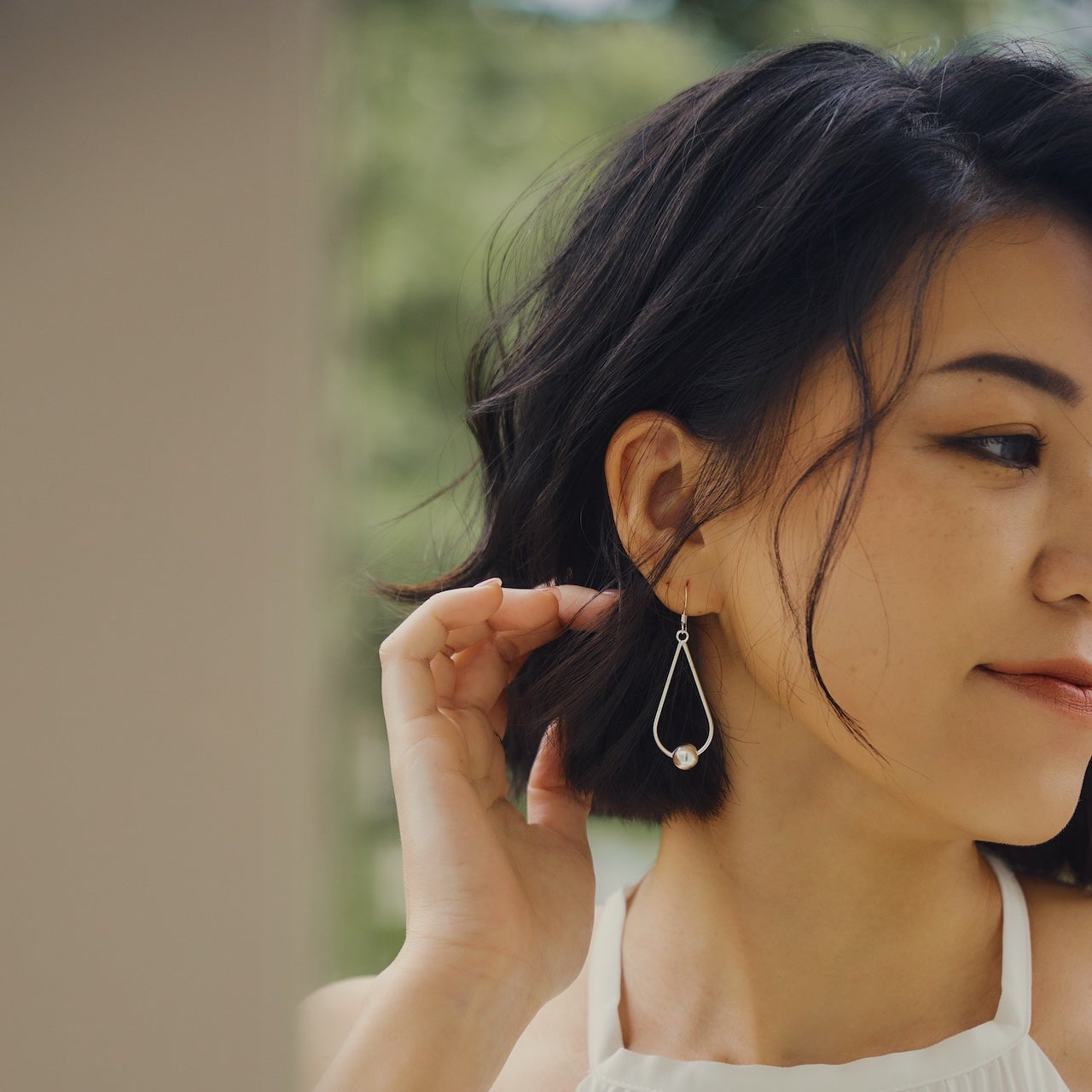 Eirene 水滴圓珠耳環
