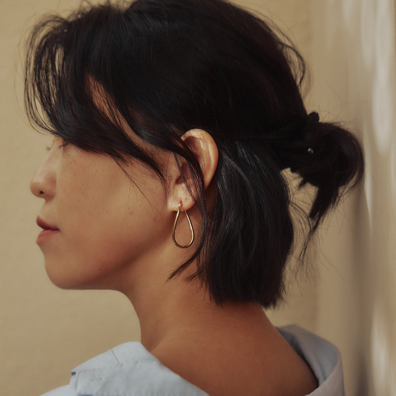 Vera Curved Oval Earrings