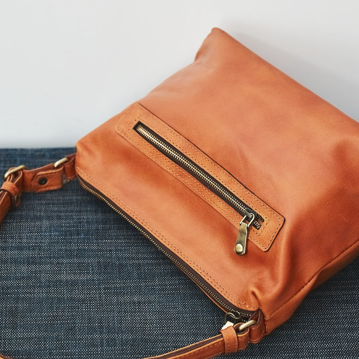 Elvira Full Grain Shoulder Bag