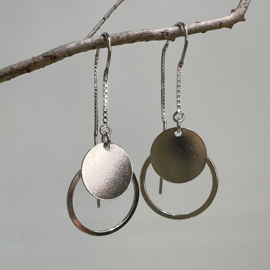 Elise 極簡圓片垂鍊耳環
