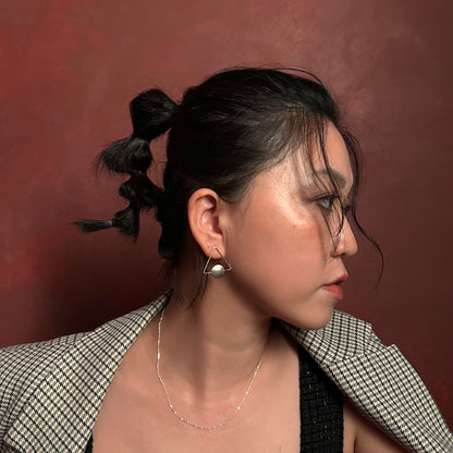 Tess 三角圓片耳環