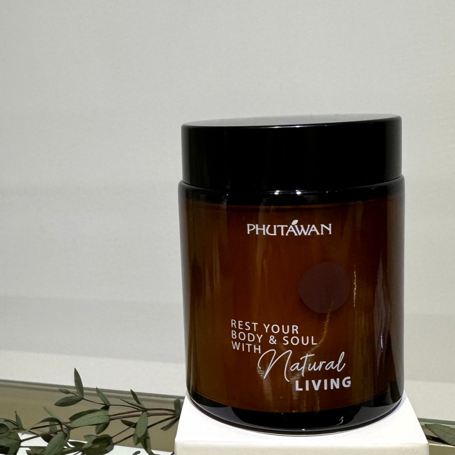 Phutawan 香氛蠟燭 - Sun Filled