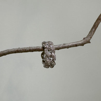 Ivy 亮鑽麻花耳骨夾（單支）