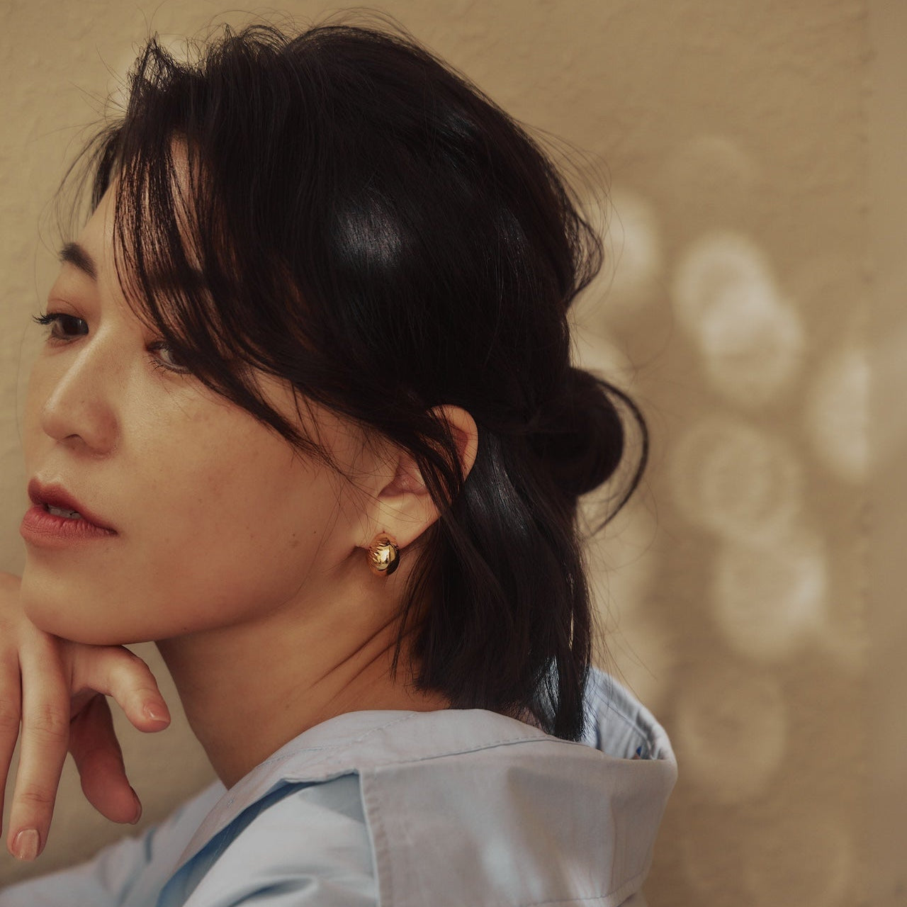  LUNA Engraved Crescent Earrings 