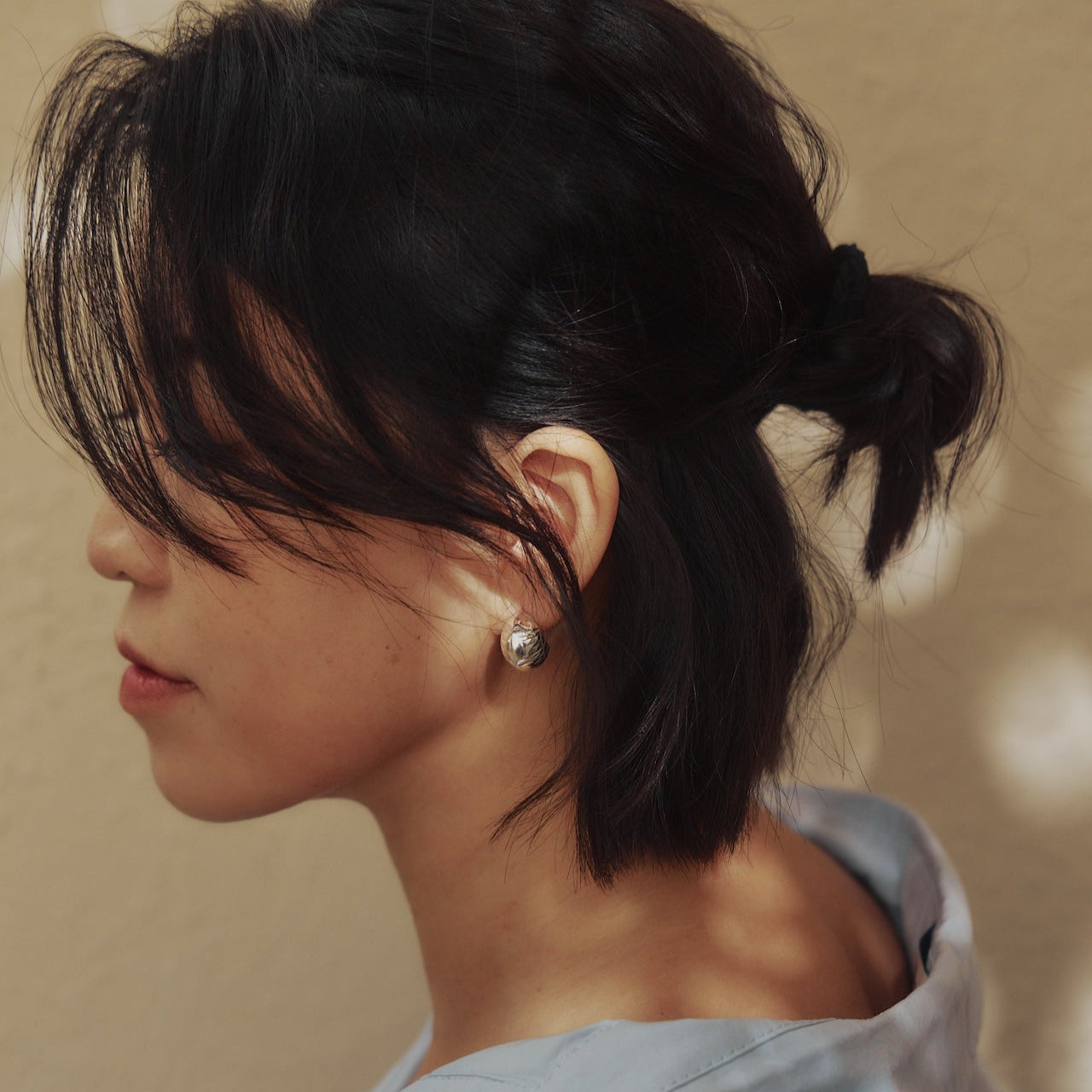  LUNA Engraved Crescent Earrings 