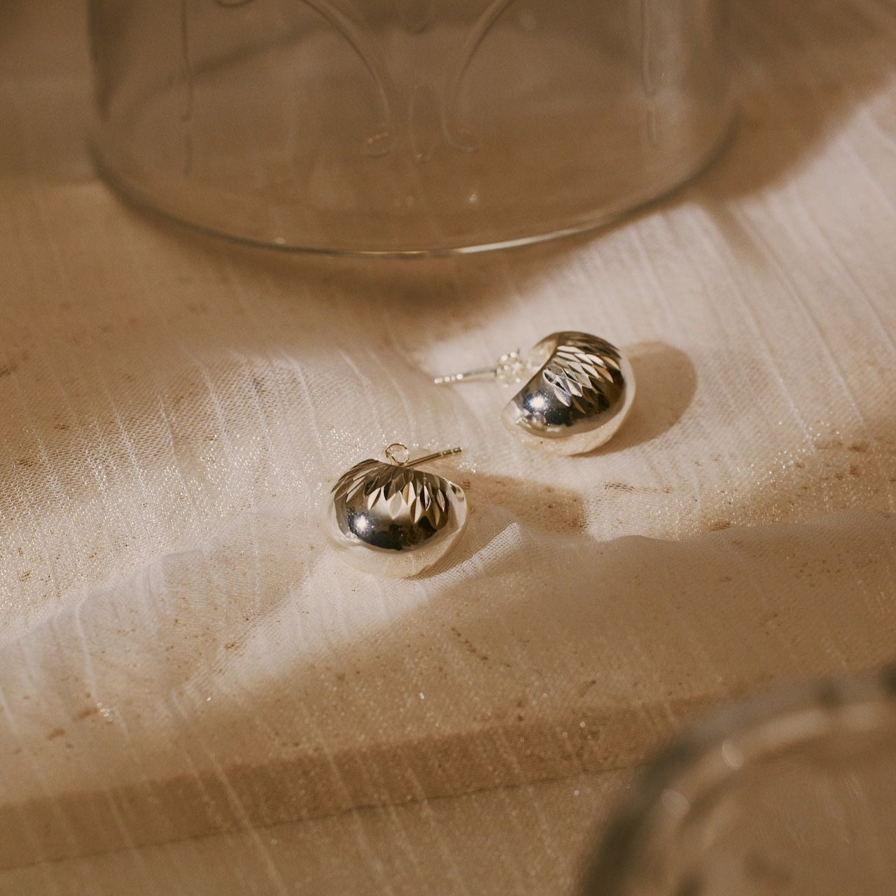  LUNA Engraved Crescent Earrings 