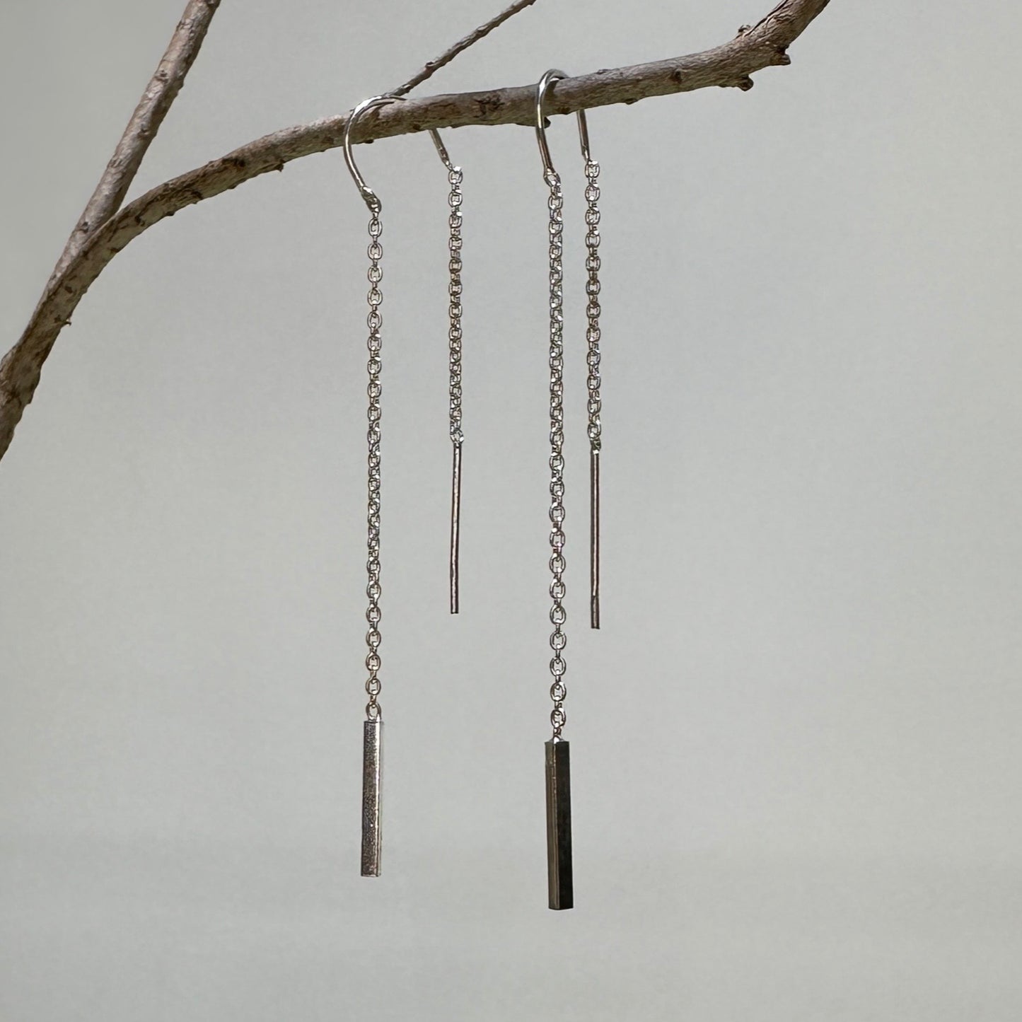 Lior 極細長條垂墜耳鏈