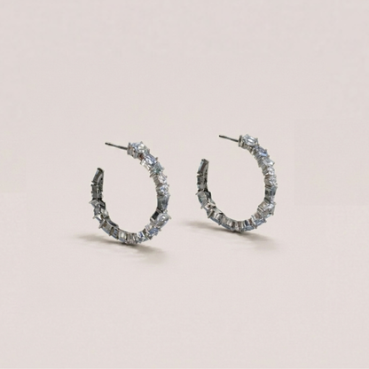 Sterling Silver｜Iris Blue Zircon Earrings